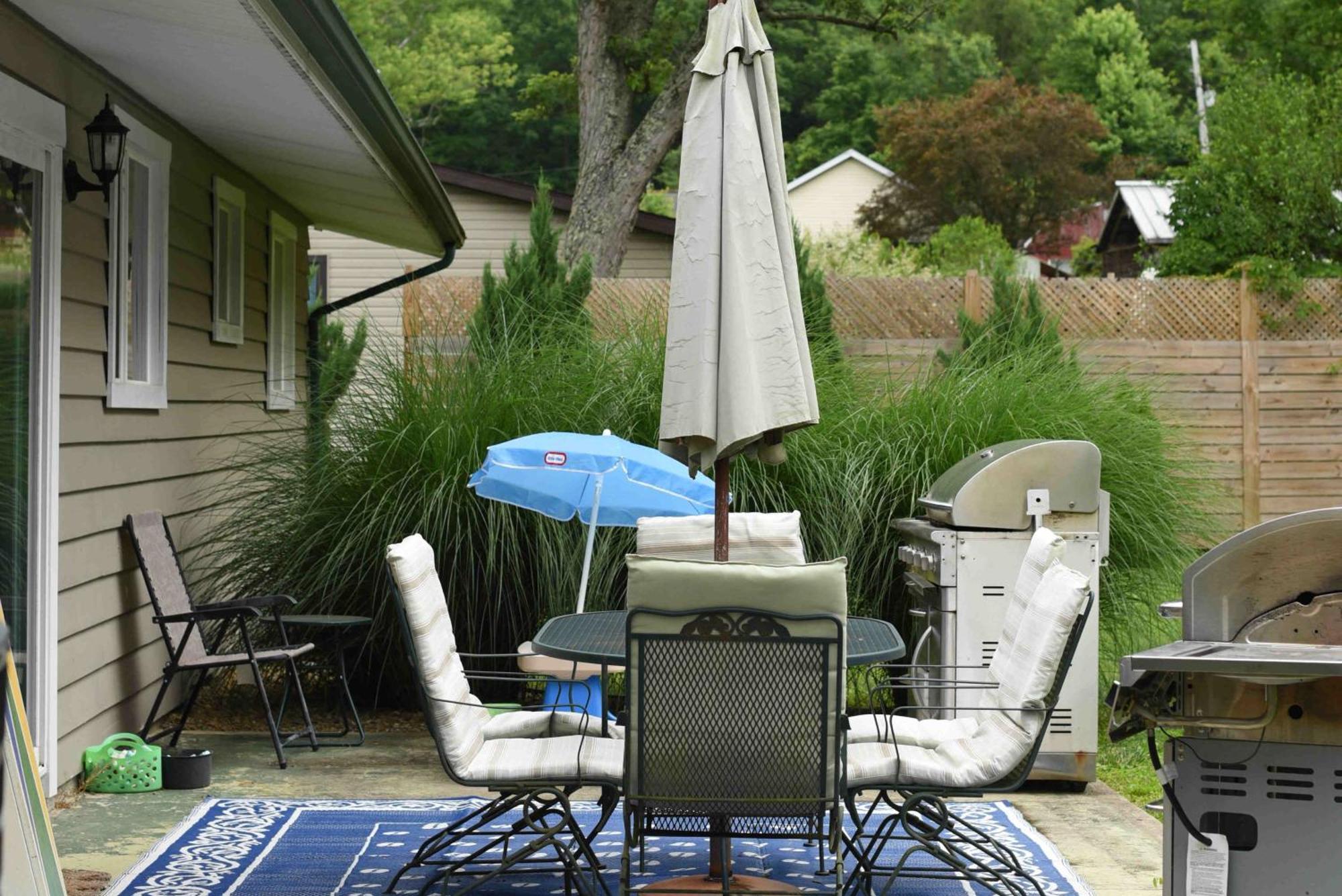Cottage With Yard And Grill About 21 Mi To Hocking Hills! Nelsonville Bagian luar foto